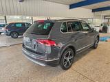 Volkswagen Tiguan Highline+LED+App+Navi+ACC+SHZ+LHZ+DSG - mit Diesel-Antrieb: Geländewagen, Automatik