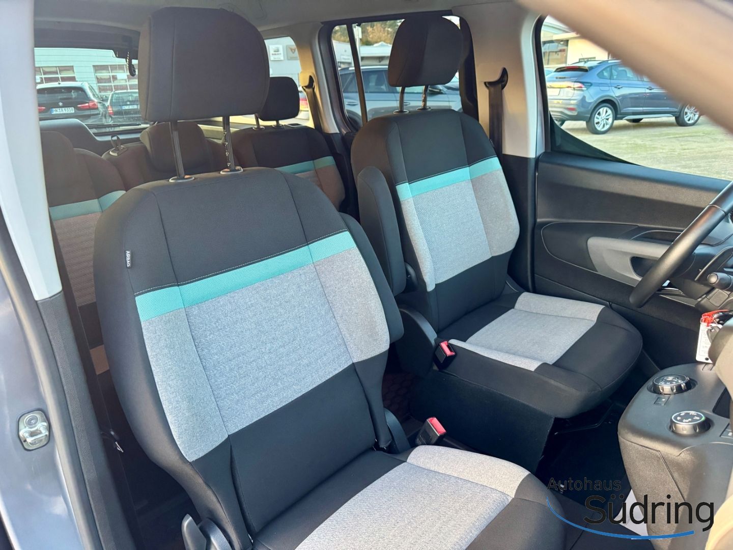 Berlingo 1,2 Pure Tech 130 Shine XL HUD ACC SHZ