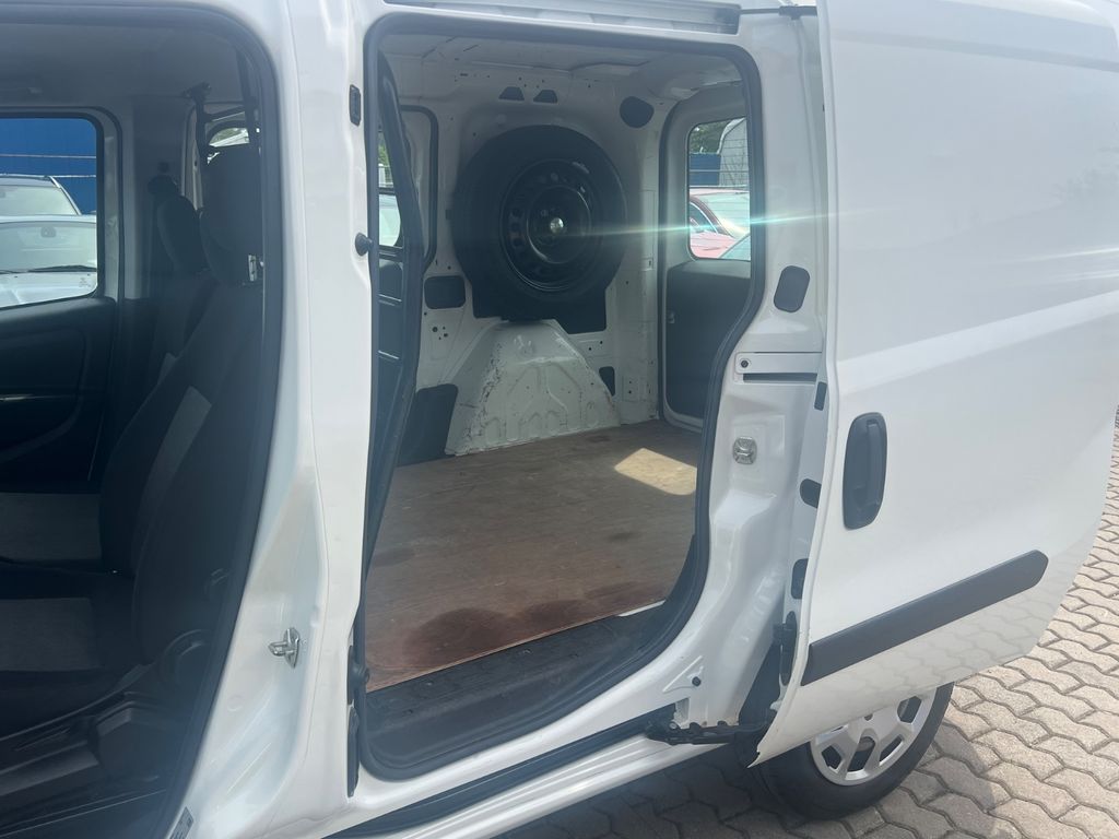 Fiat Doblo Doblò SX Kasten CNG UND BENZIN EURO 6 CH Fiat Doblo Doblò SX Kasten CNG UND BENZIN EURO 6 CH