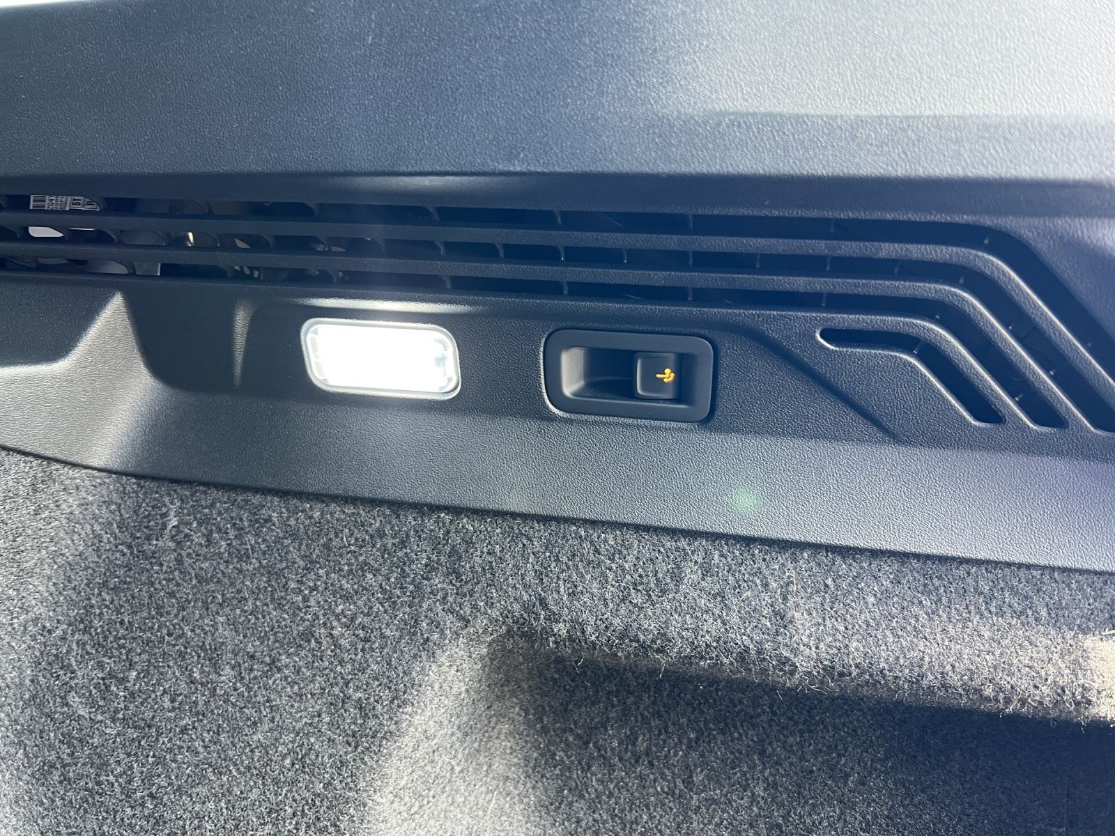 ID.4 Pro Performance 150 kW AHK*LED*ACC*Navi