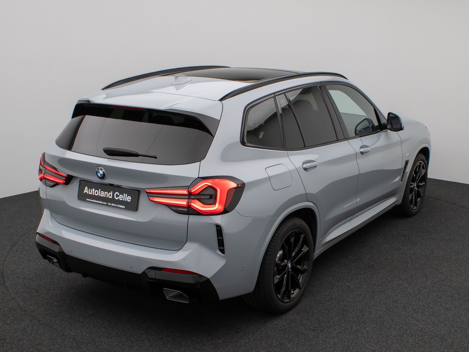 Fahrzeugabbildung BMW X3 xD20i M Sport HiFi Kamera DAB Panorama 20Zoll