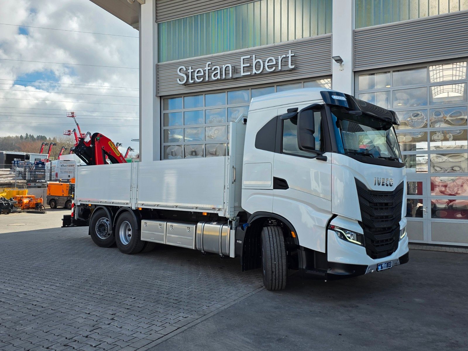 Fahrzeugabbildung Iveco X-Way AD280X49Y Palfinger PK 19.001 SLD5 Funk