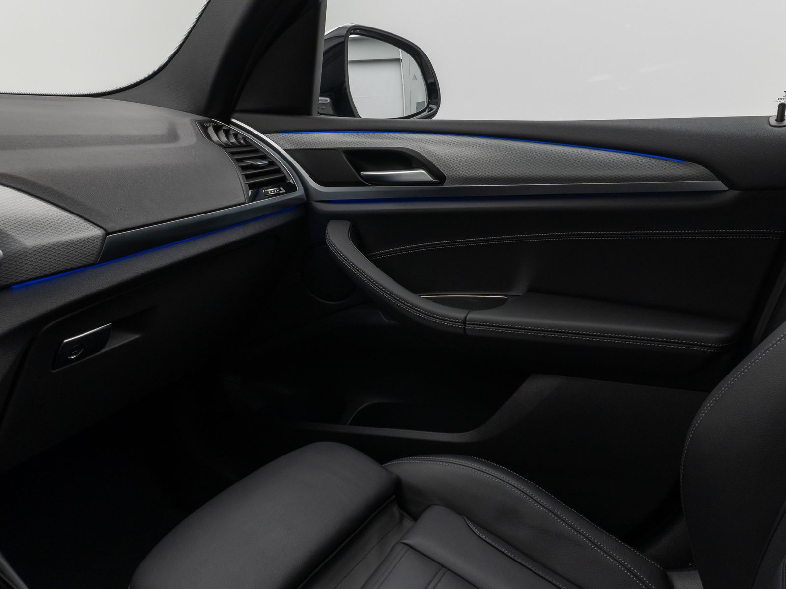 Fahrzeugabbildung BMW X3 xD20i M Sport 360°DAB Parkassist Alarm 19Zoll