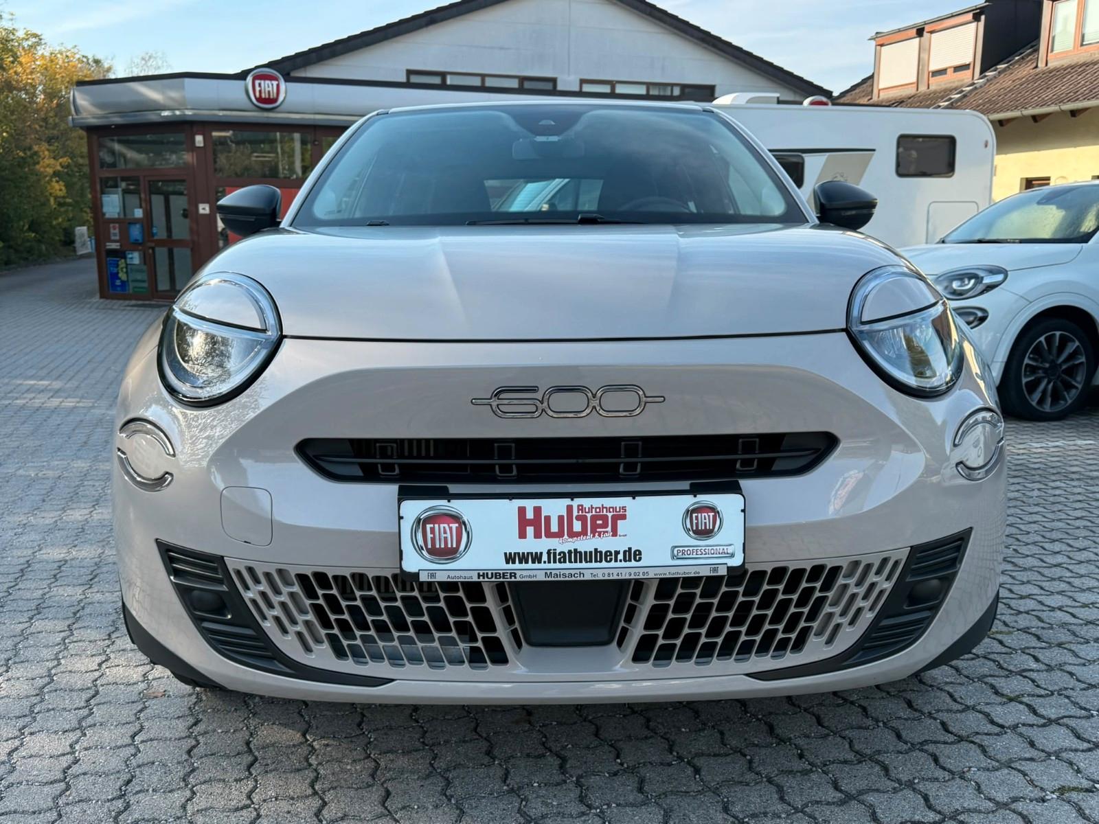 Fiat 600 Hybrid 125-Jahre-Edition