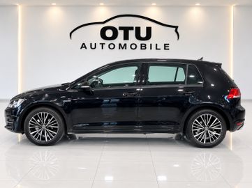 Volkswagen Golf - 5