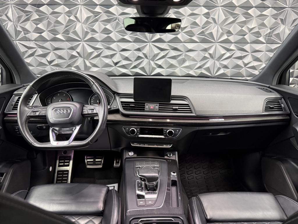 Audi Q5 2.0 TDI quattro S line Black, Foto 11 von 50