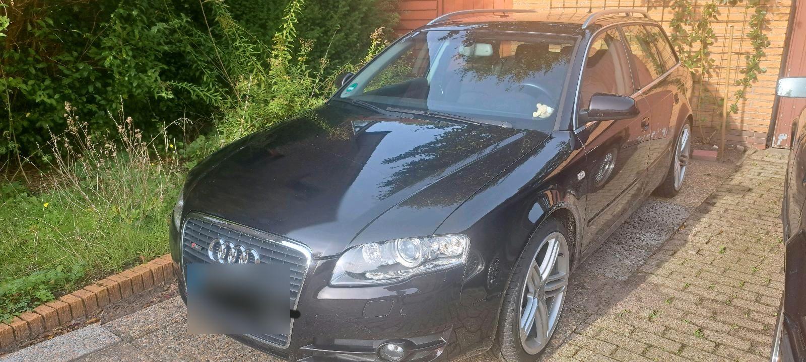 Audi A4 2007 — салон