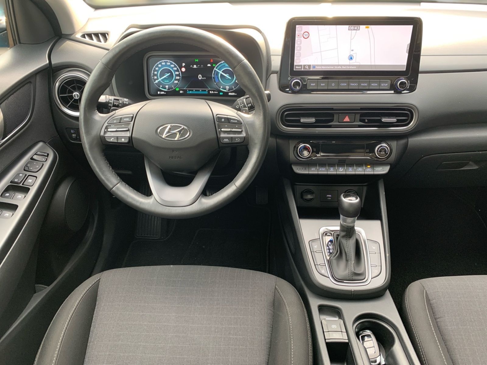 Fahrzeugabbildung Hyundai KONA 1.6 GDI Edition 30+ Hybrid LED Navi