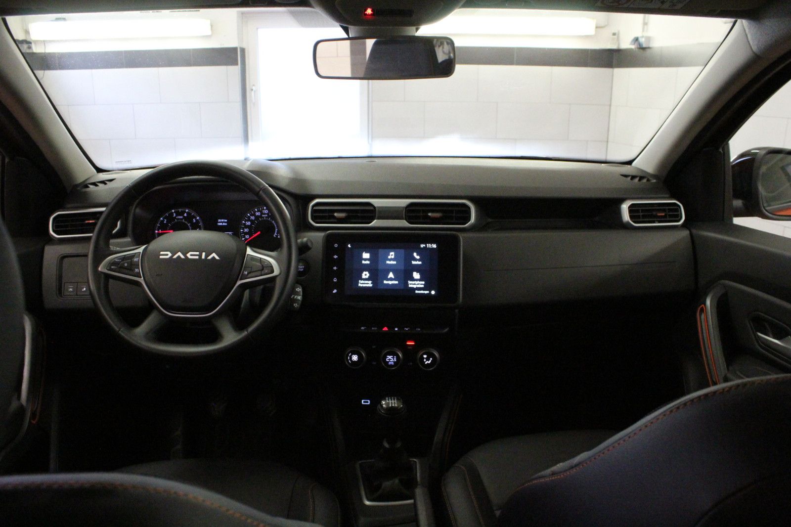 Fahrzeugabbildung Dacia Duster TCe 100 ECO-G Extreme *Sitzheizung*Allwet