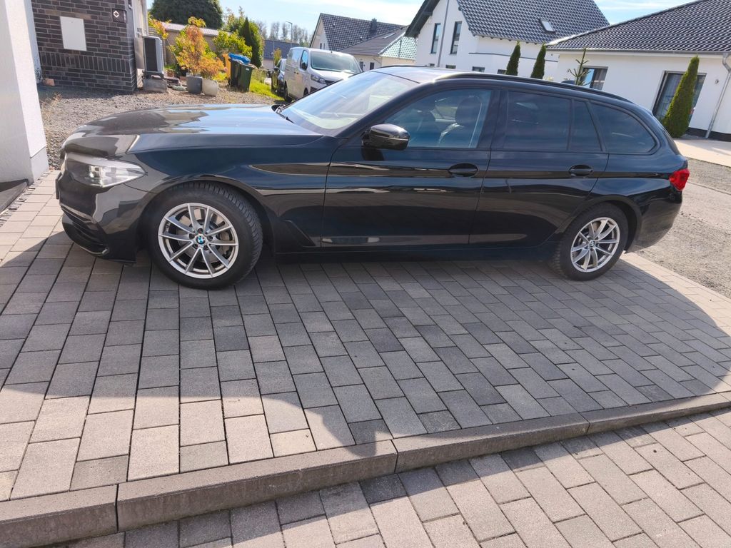 Image of BMW 530