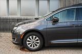Chrysler Pacifica Klima, Blind Spot, Sitzheizung - graue Chrysler Pacifica