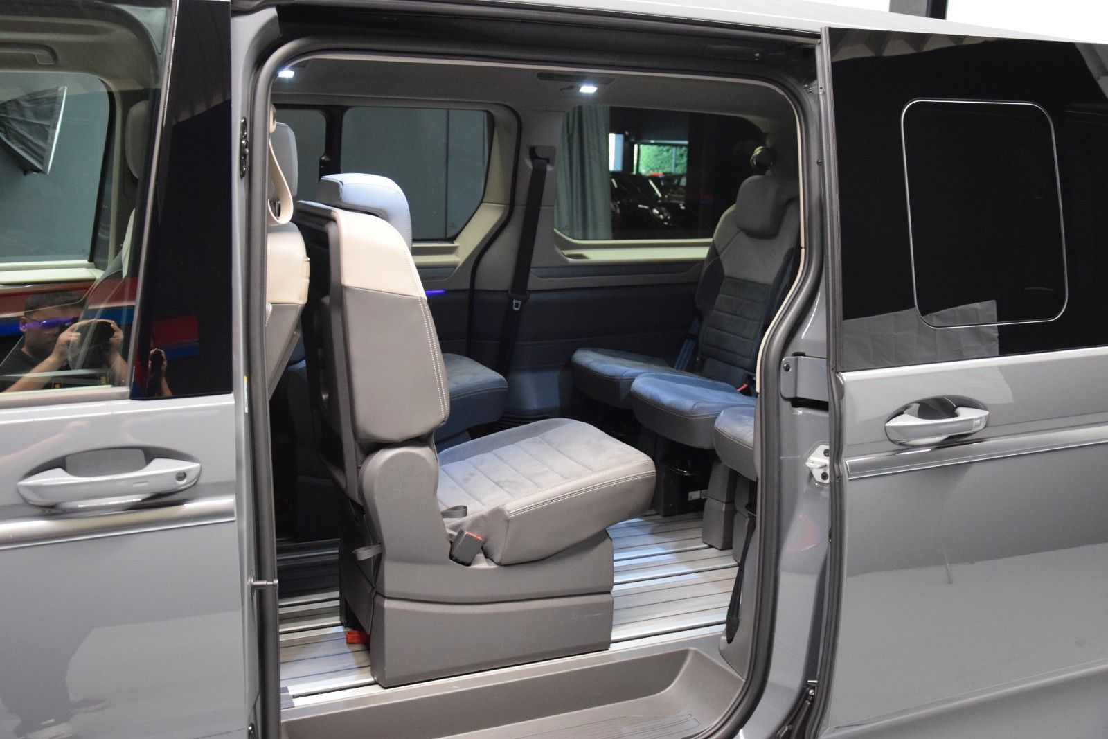 Fahrzeugabbildung Volkswagen Style lang Pano. ACC Kamera AHK DCC vis-a-vis