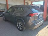 Toyota RAV 4 2.5 Hybrid Lounge Auto AWD Lounge - Toyota RAV 4 mit Benzin-Antrieb: mit Navigationssystem, mit Klimaanlage