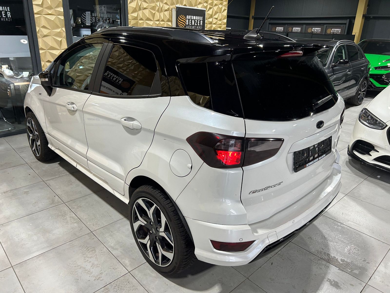 Fahrzeugabbildung Ford EcoSport ST-Line/KAMERA/NAVI/PANO/APPLE/SHZ
