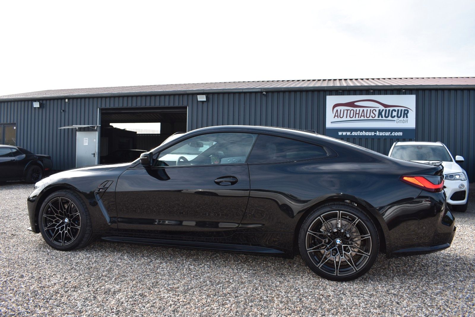 Fahrzeugabbildung BMW M4 Coupe xDrive Competition