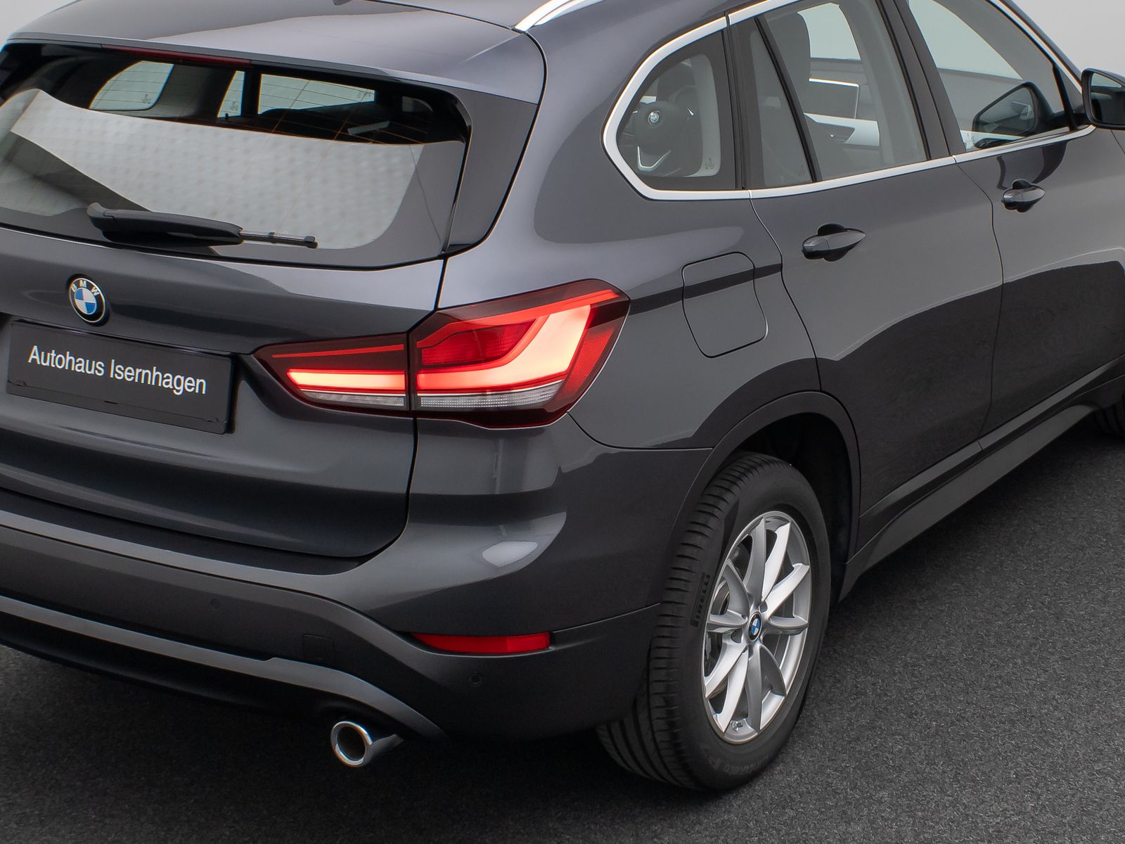 Fahrzeugabbildung BMW X1 sD20i ParkAs LED Navi GeschwReg Panorama DAB
