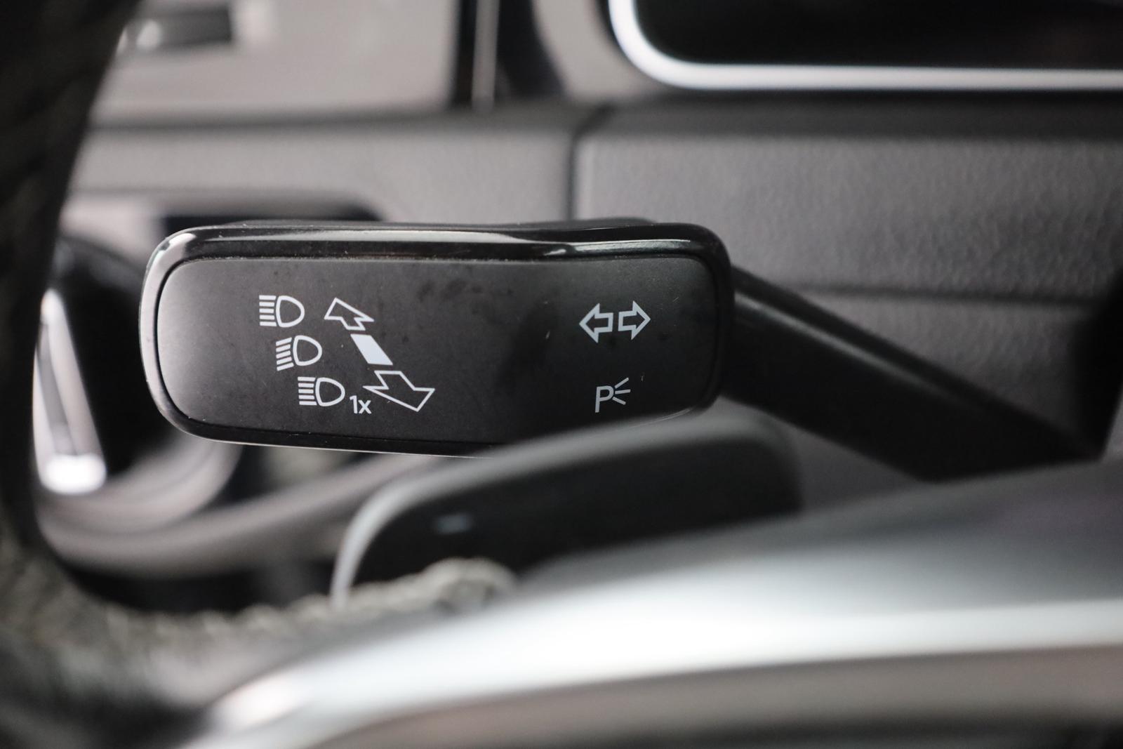 Volkswagen Golf VII Variant 1.5 TSI DSG R-Line LED Navi PDC, миниатюра 19