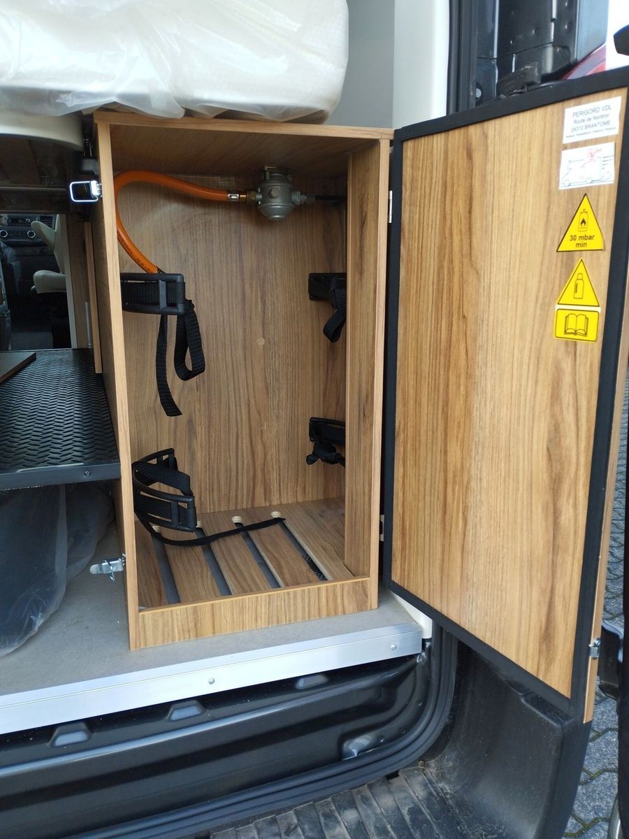 Fahrzeugabbildung Karmann Dexter 4x4 DE 560 AW Allrad 4x4, Rückfahrkamera