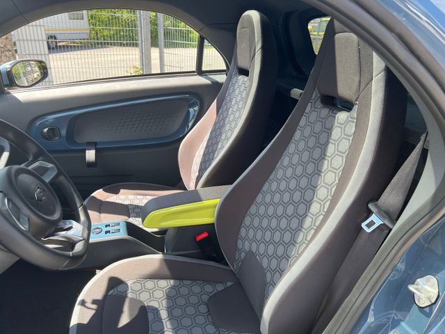 XEV YOYO Carplay  Android Auto  Klima  Bluetooth