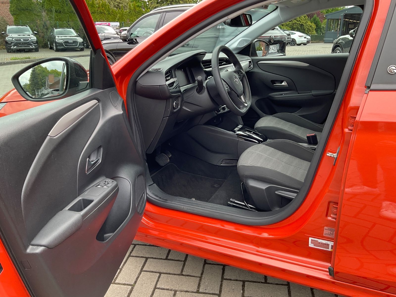 Fahrzeugabbildung Opel Corsa 100KW Edition,50 KWS,CarPlay,Spur,Telefon