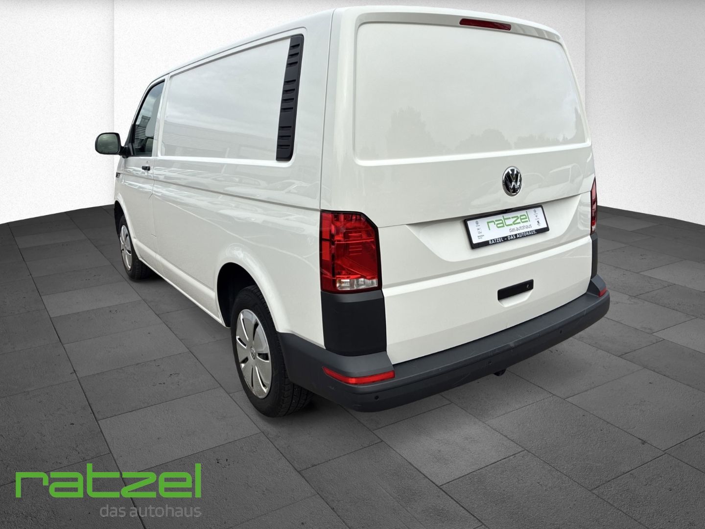 Fahrzeugabbildung Volkswagen T6.1 Transporter Kasten KR 2.0 TDI AHK Navi Kame