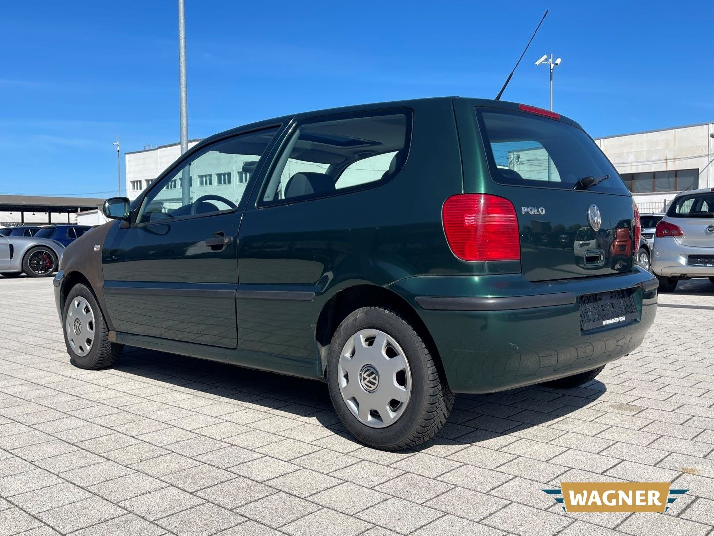 Fahrzeugabbildung Volkswagen Polo Comfortline Sitzheizung Radio Tüv Neu