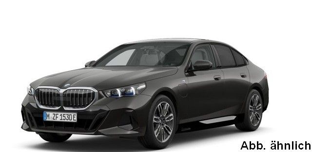 BMW 550e xDrive M Sportpaket Komfortsitze Panorama
