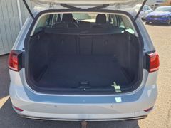 Fahrzeugabbildung Volkswagen Golf VII Variant Comfortline 4Motion Navi LED