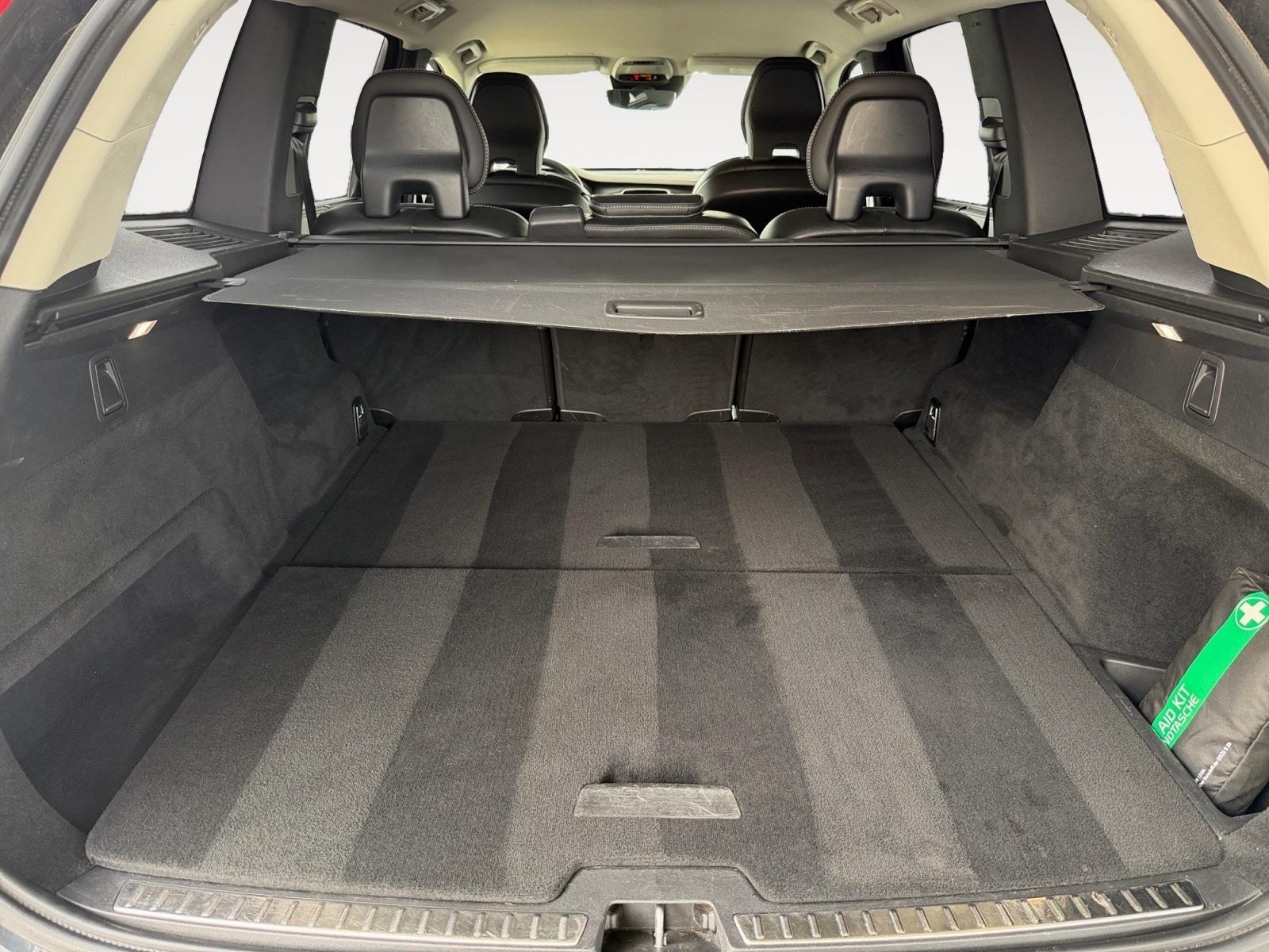Volvo XC90 2.0 D5 Inscription AWD LEDER KAM LED CARPLA