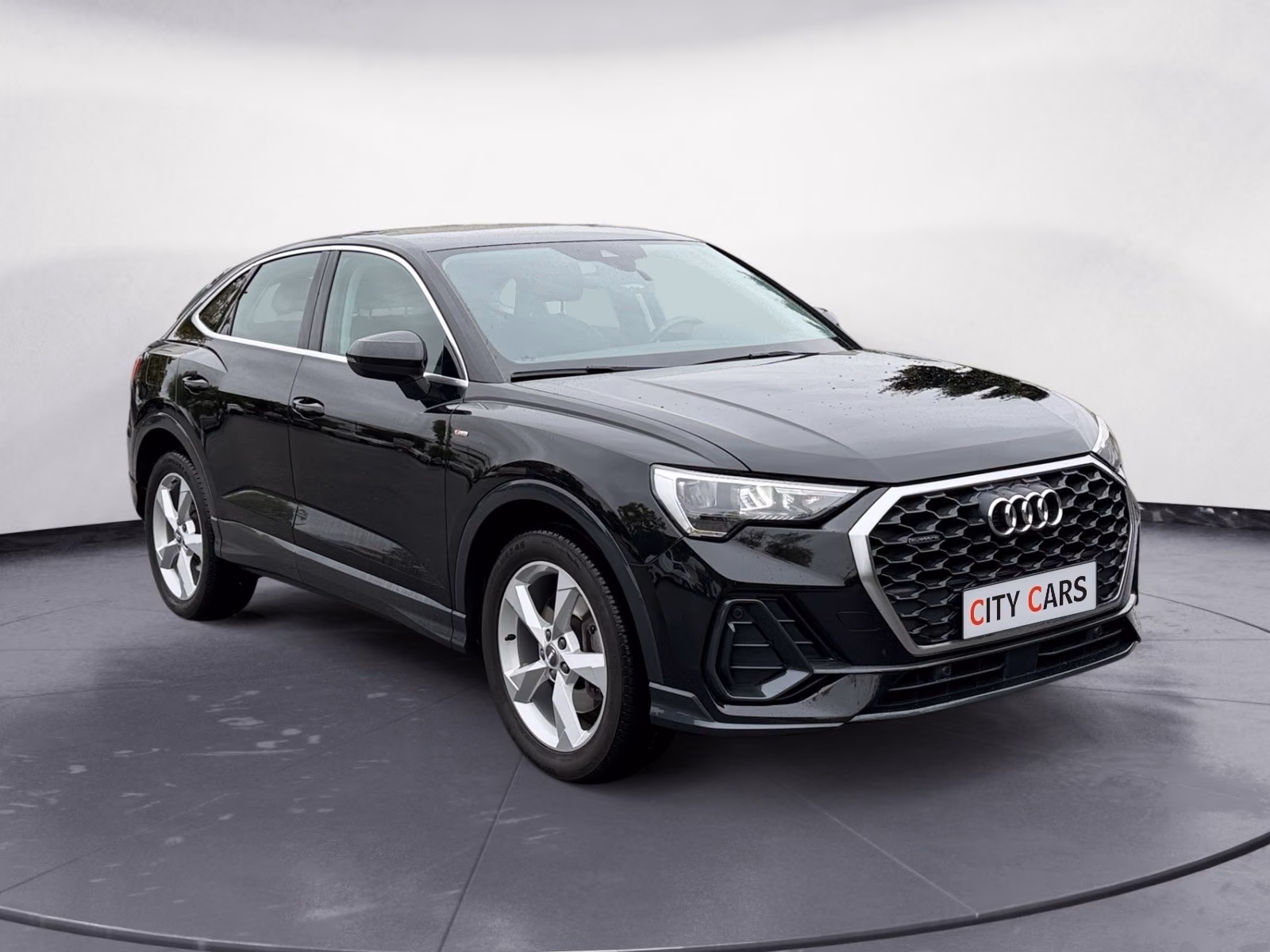 Audi Q3 Sportback 45 TFSI quattro S-Line Navi Leder