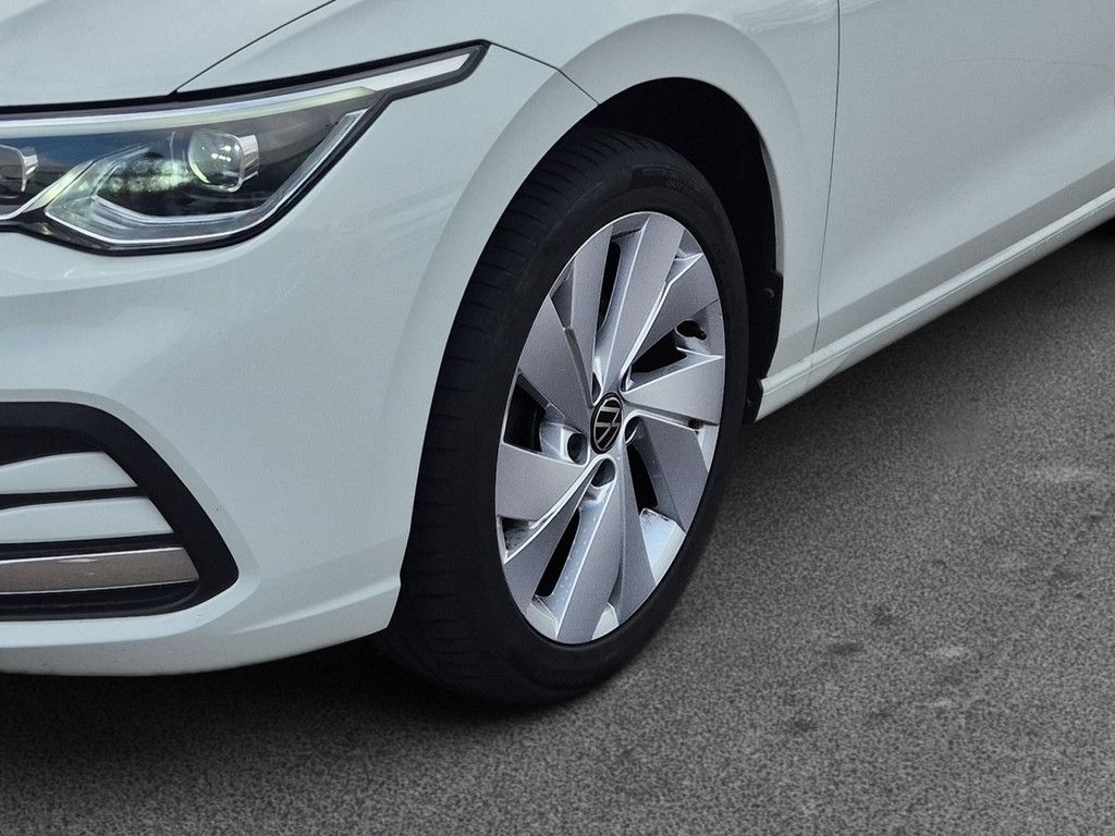 Golf VIII Variant 1.5 eTSI Style *DSG*AHK*LED*NA
