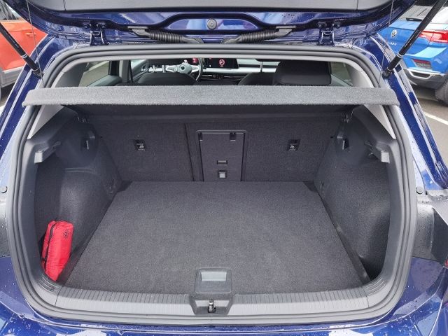 Golf 8 1.5 TSI BMT Active NAVI+Kamera 6-Gang