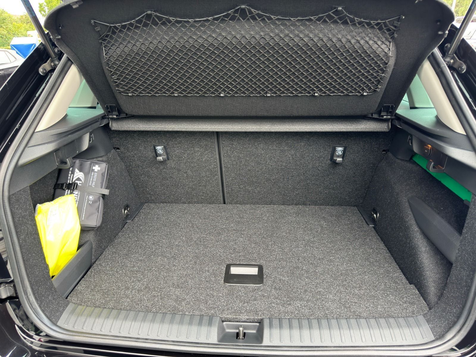 Fahrzeugabbildung SKODA Kamiq Selection 115PS DSG*RFK*LED*PDC*SmartLink