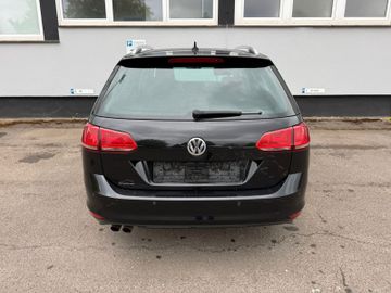 Volkswagen Golf - 5
