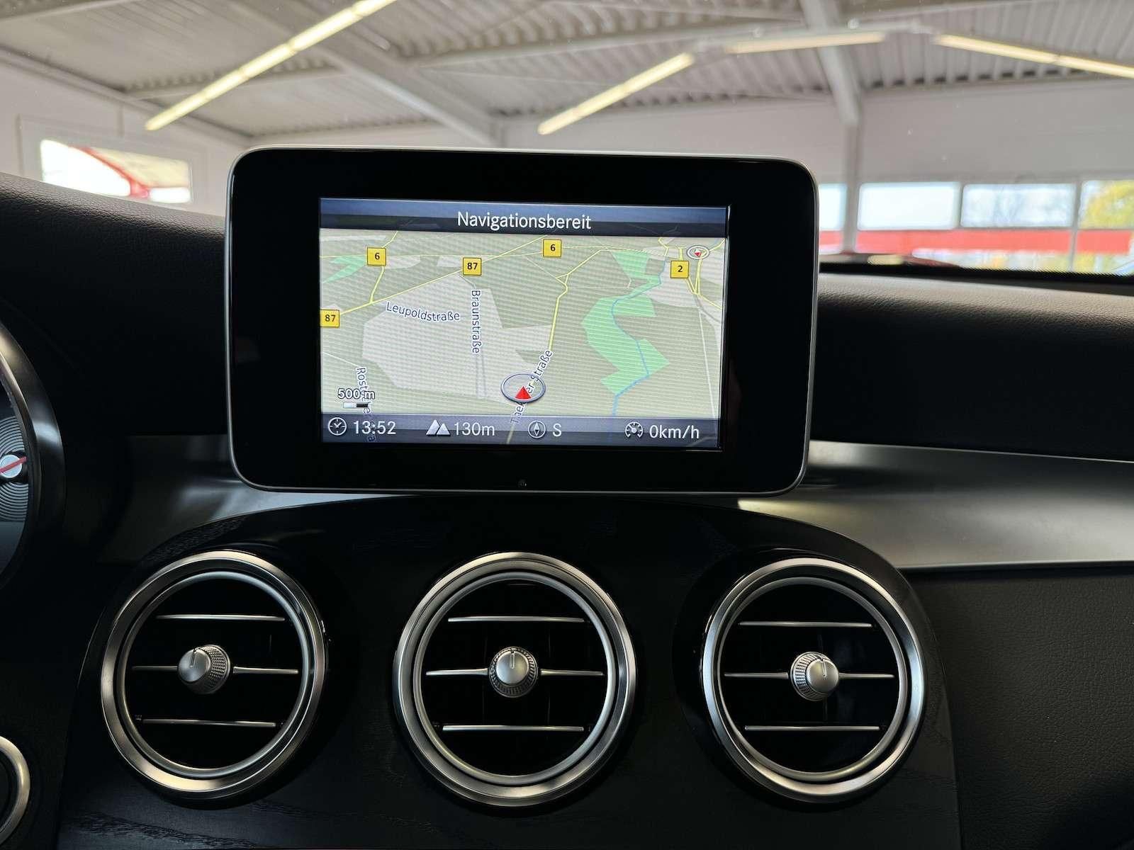 Fahrzeugabbildung Mercedes-Benz GLC 250 Coupe AMG/LED/Distronic/S-Dach/Memo/3...