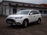 Mitsubishi Outlander 2.0 MIVEC Diamant ClearTec 2WD Diamant - Mitsubishi Outlander in Bielefeld