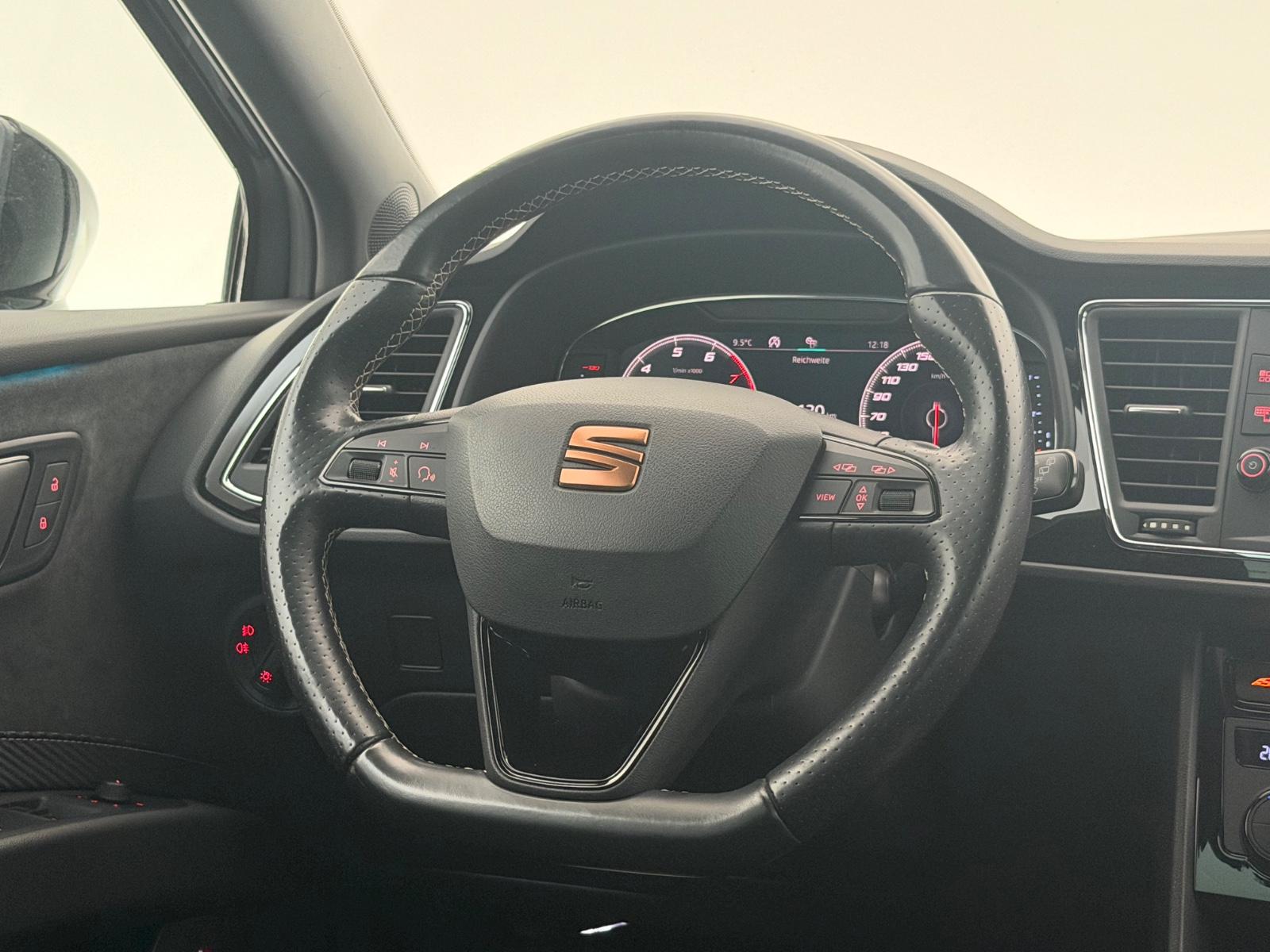 Seat Leon ST 2.0 4Dr.*CUPRA 300*LED-BEATS-SHZ-PDC-DCC