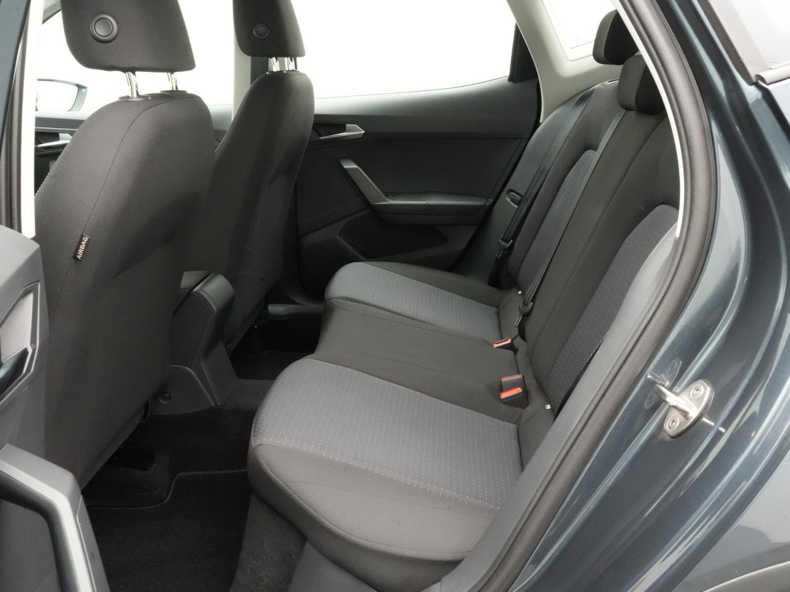 Seat Arona Style ACC LED KAM PDC SHZ CARPLAY