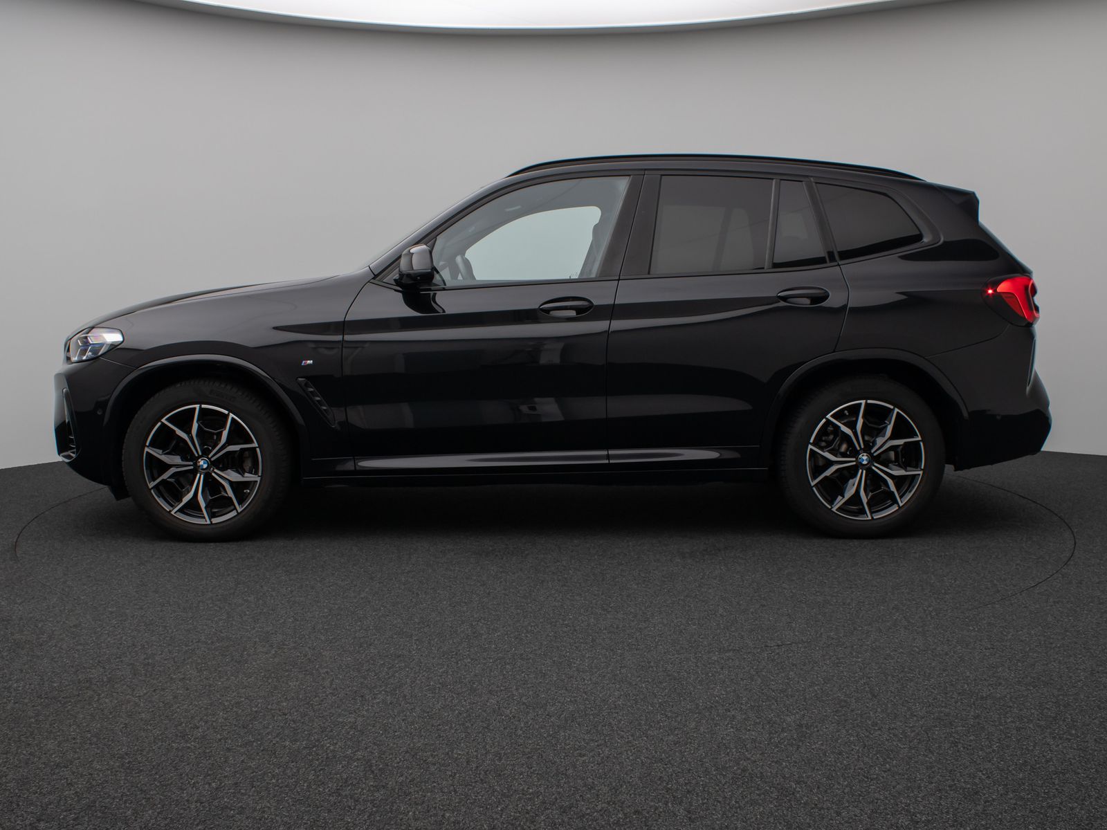 Fahrzeugabbildung BMW X3 xD20i M Sport 360° Laser DAB DispKey Panorama