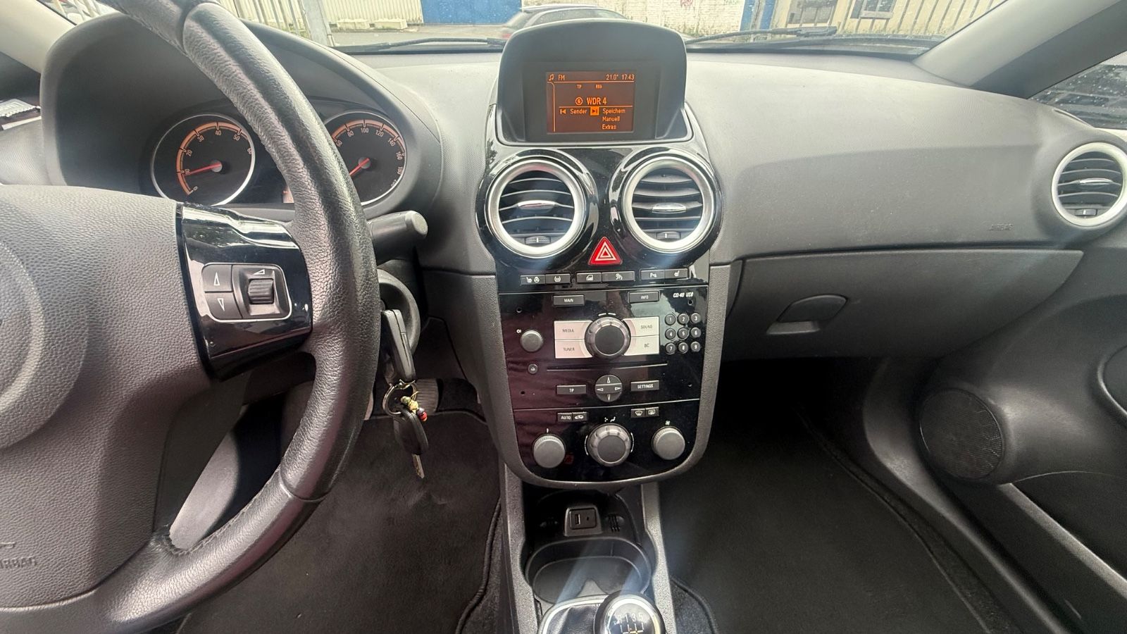 Fahrzeugabbildung Opel Corsa D Energy