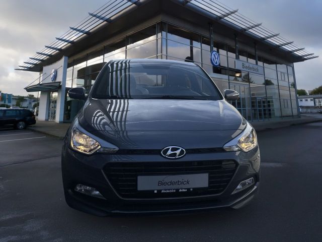 i20 1.0 YES! 15 ALU NSW SITZHZG. ZV+FUNK