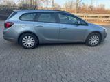 Opel Astra Sports Tourer 1.7CDTI ecoFlex Standheizg - Opel Astra: Sports Tourer Ecoflex