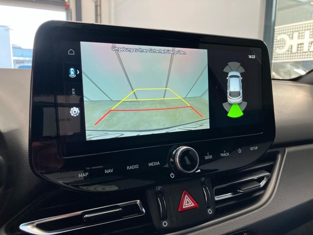 Fahrzeugabbildung Hyundai i30 5-Türer 1,5 T-GDI 7-DCT N-Line 2xKlima KAM