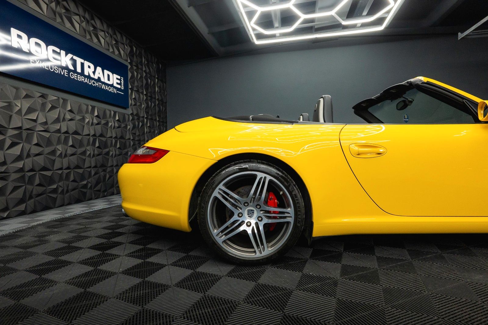 Fahrzeugabbildung Porsche 997 911 Carrera S Cabrio *1.Hand*Chrono+*6 Gang*