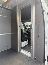 Mercedes-Benz eSprinter - weiße Mercedes-Benz eSprinter