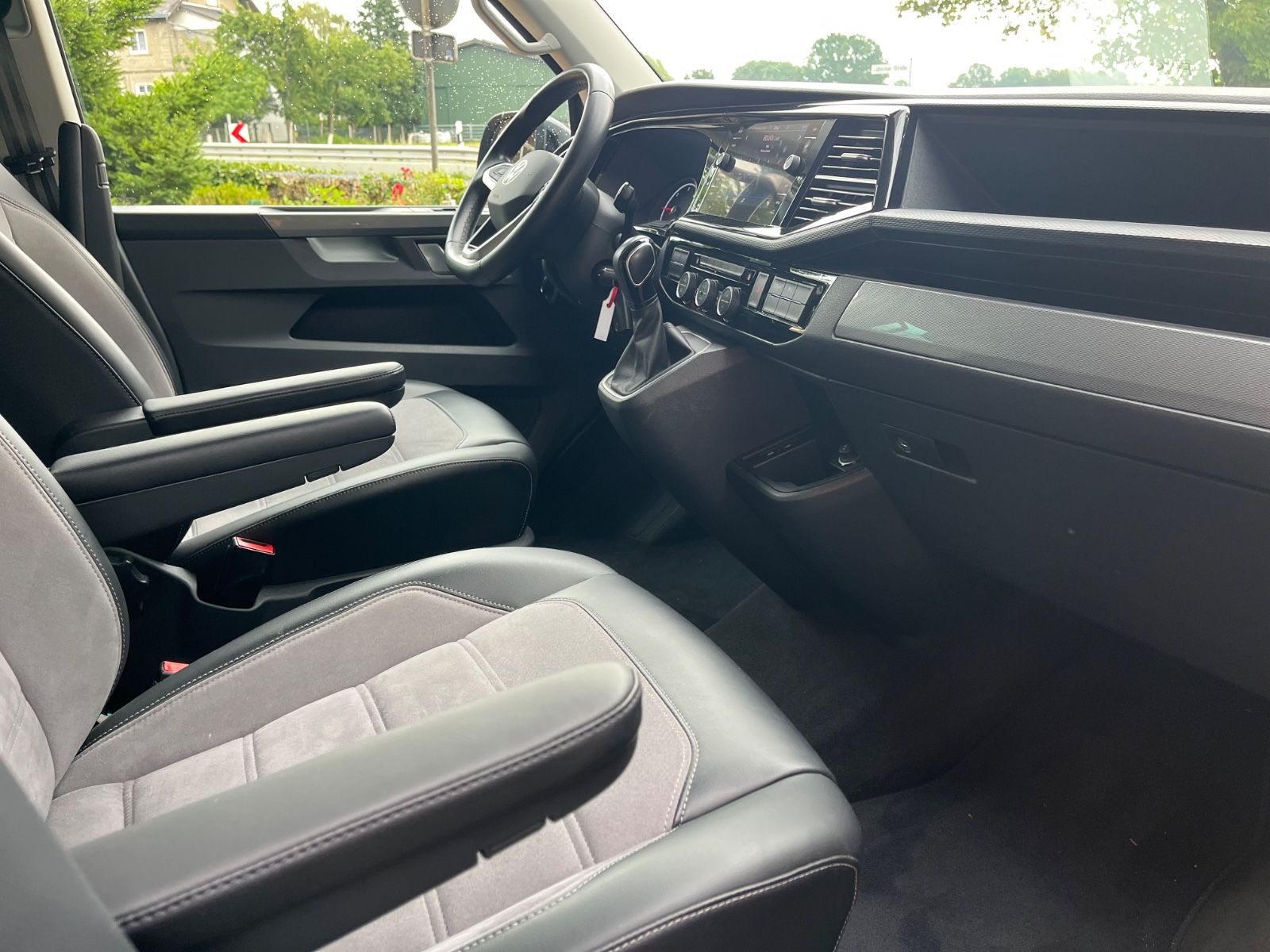 VW T6 Multivan 2021 - Image 8 of 11