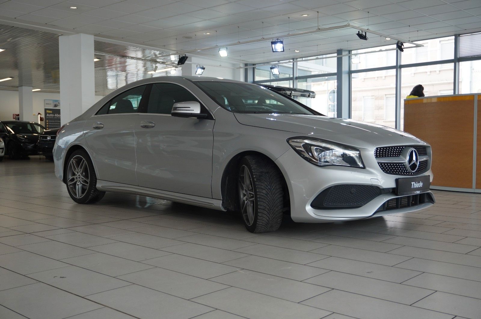 Fahrzeugabbildung Mercedes-Benz CLA 180 COUPE AMG LINE NAVI/LED/SPORT/TEMP./AMG