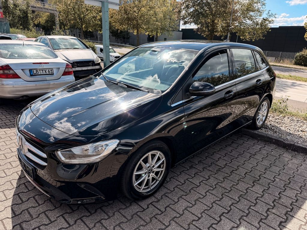 Image of Mercedes-Benz B 180