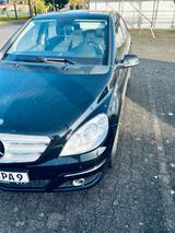 Mercedes-Benz Vendo classe b 1500 benzina tenuta bene - gebrauchte Mercedes-Benz B 150 aus dem Jahr 2009