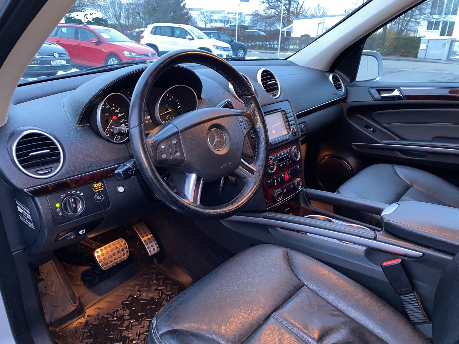 Mercedes-Benz GL320 2008 — photo 11